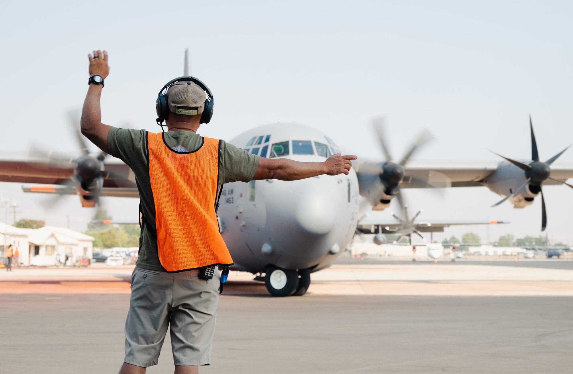Photos showing Modular Airborne Firefighting System aircraft and crewmembers near Boise, Idaho.