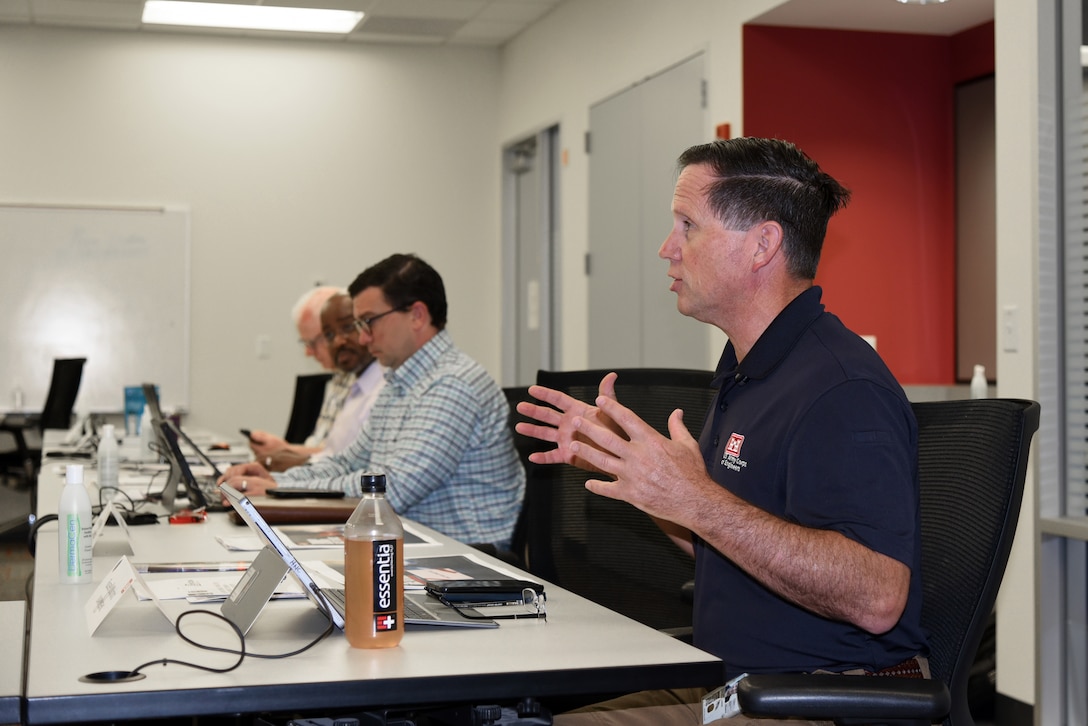 Russ Dunford, Business Management Division chief at Huntsville Center, speaks to BMD chiefs from across the U.S. Army Corps of Engineers enterprise during the annual Business Management Chiefs Face-to-Face Meeting on September 14, 2022. (Photo by Kristen Bergeson)