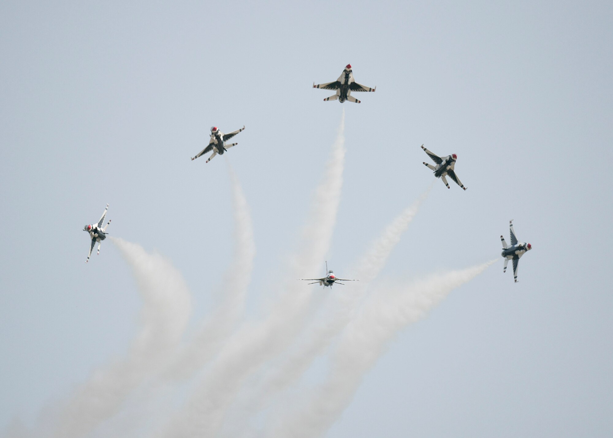 The U.S. Air Force Demonstration Squadron "Thunderbirds" perform an aerial demonstration during the Joint Base Andrews 2022 Air & Space Expo at JBA, Sept. 16, 2022.