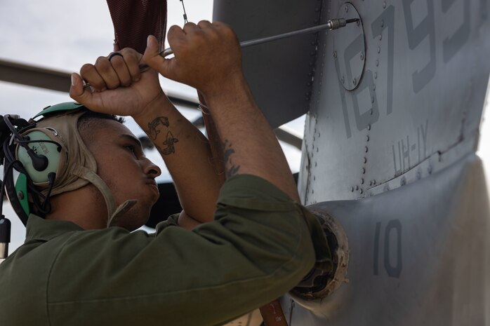 The Underdogs of Aviation: The Maintenance Crews