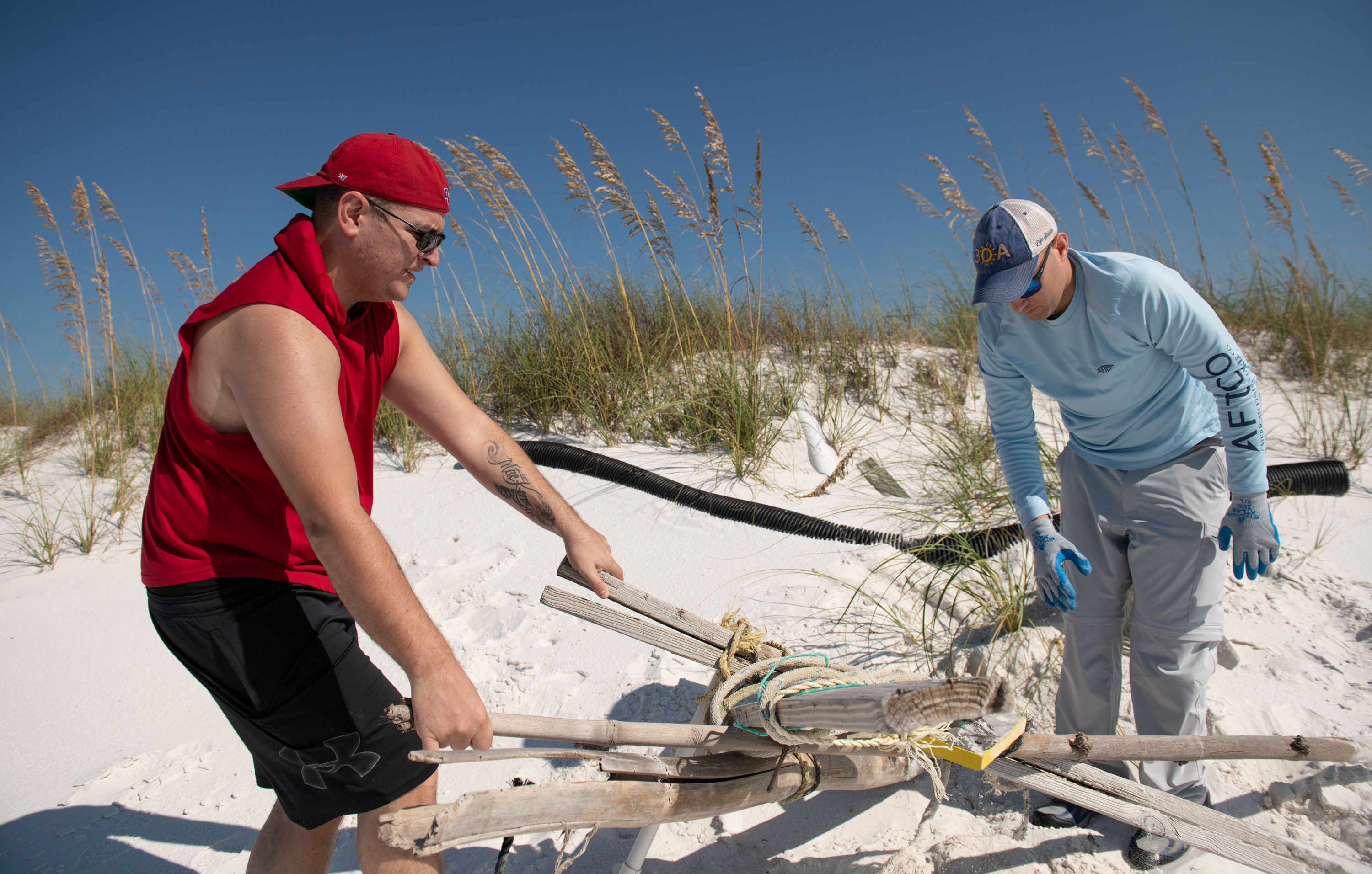 Airmen join in Eglin beach cleanup effort > Eglin Air Force Base