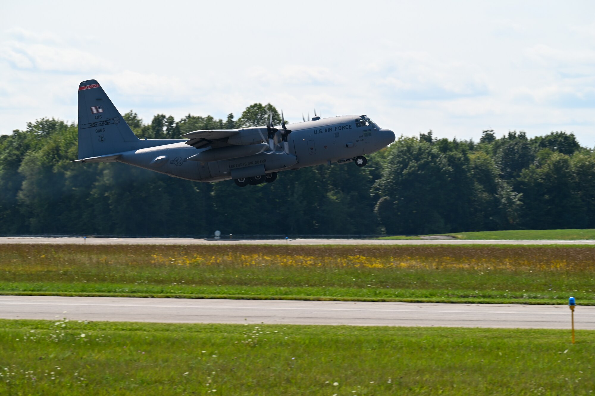 The 757th Airlift Squadron held their annual TAC week, a condensed week of flight training highlighted by a six-aircraft formation flight.