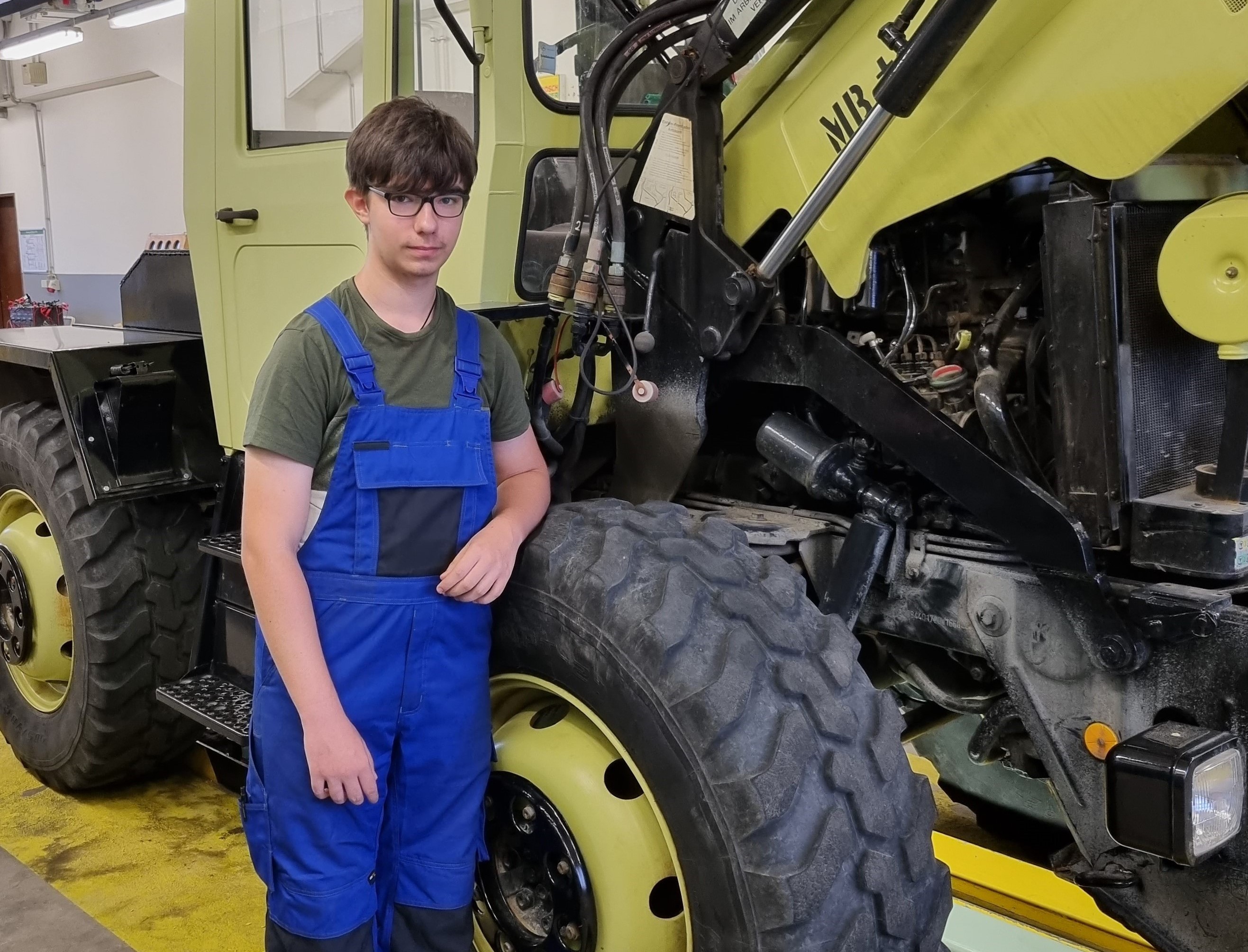 405th AFSB BASOPS Maintenance apprenticeship program helps rejuvenate