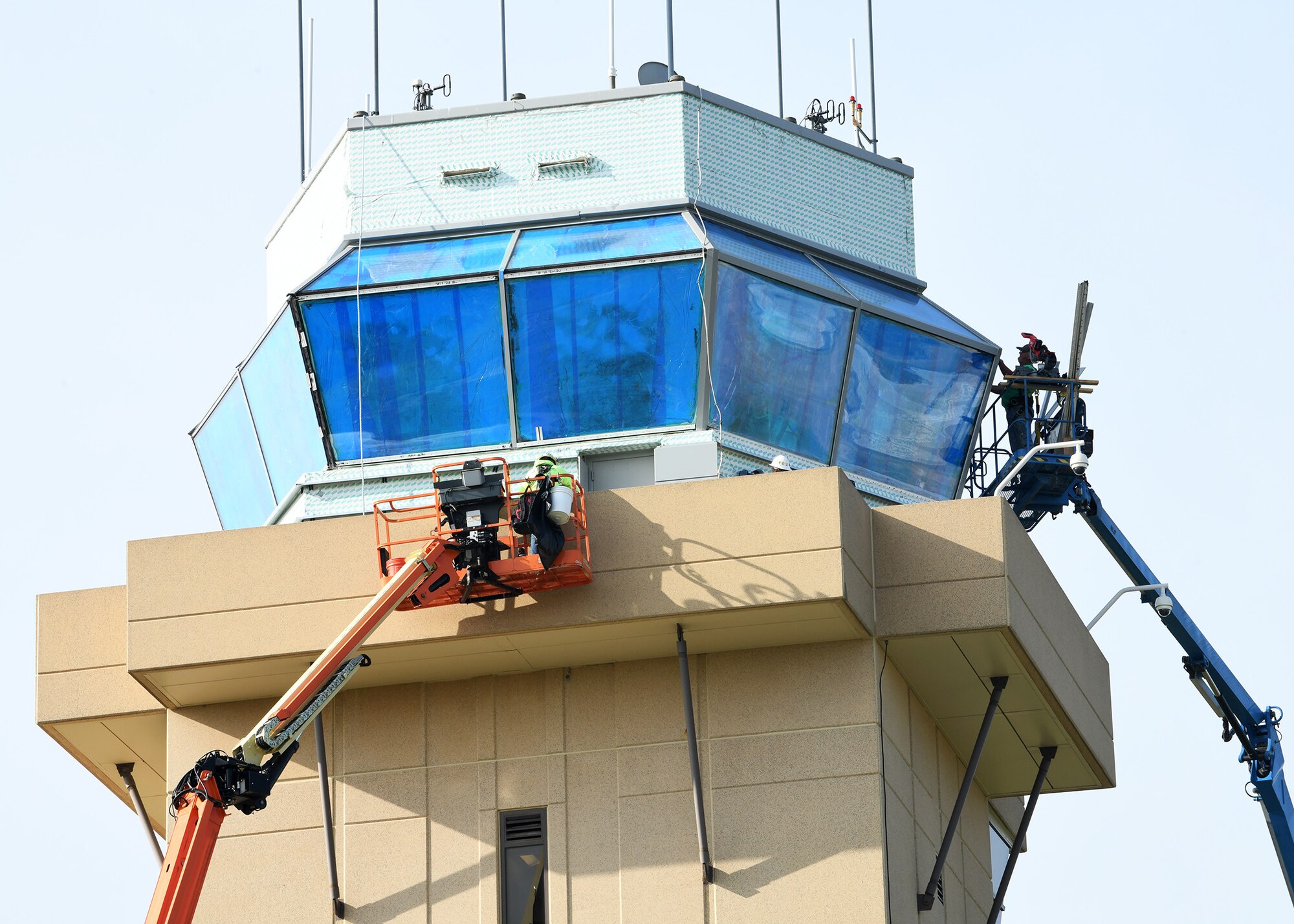 Air traffic control tower