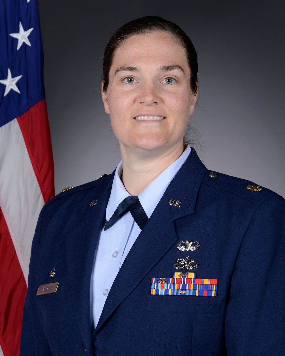 Official photo of Major Naomi M. Ballard