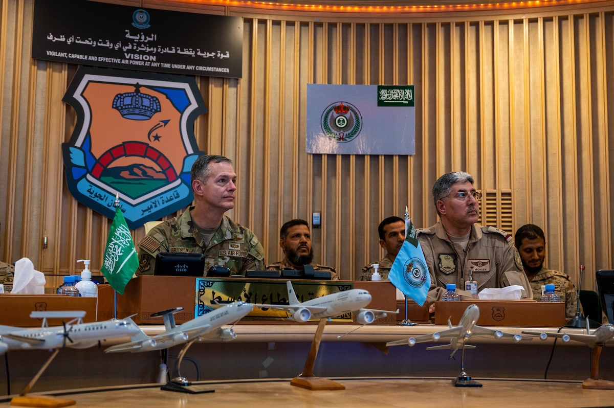 U.S. Air Force Lt. Gen. Alexus G. Grynkewich, Ninth Air Force (Air Forces Central) commander, recently visited Royal Saudi Air Force key leaders to include Maj. Gen. Mohsen bin Saeed Al-Zahrani, Prince Sultan Air Base commander.