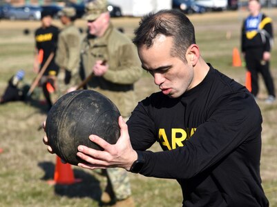 Virginia Army National Guard Soldiers compete in a Battalion Army Combat Fitness Test Challenge Feb. 28, 2020, at Defense Supply Center Richmond, Virginia. Soldiers competed in teams of three, with one officer, one noncommissioned officer and one junior enlisted Soldier. (U.S. National Guard photo by Mike Vrabel)