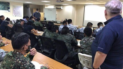 U.S. Philippines Conclude Training on Countering Threat Networks