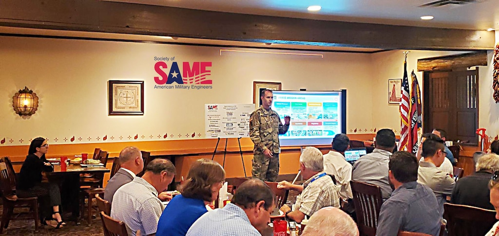 Albuquerque District Commander Lt. Col. Jerre Hansbrough 
speaks at a Society of American Military Engineers luncheon, Sept. 14, 2022.