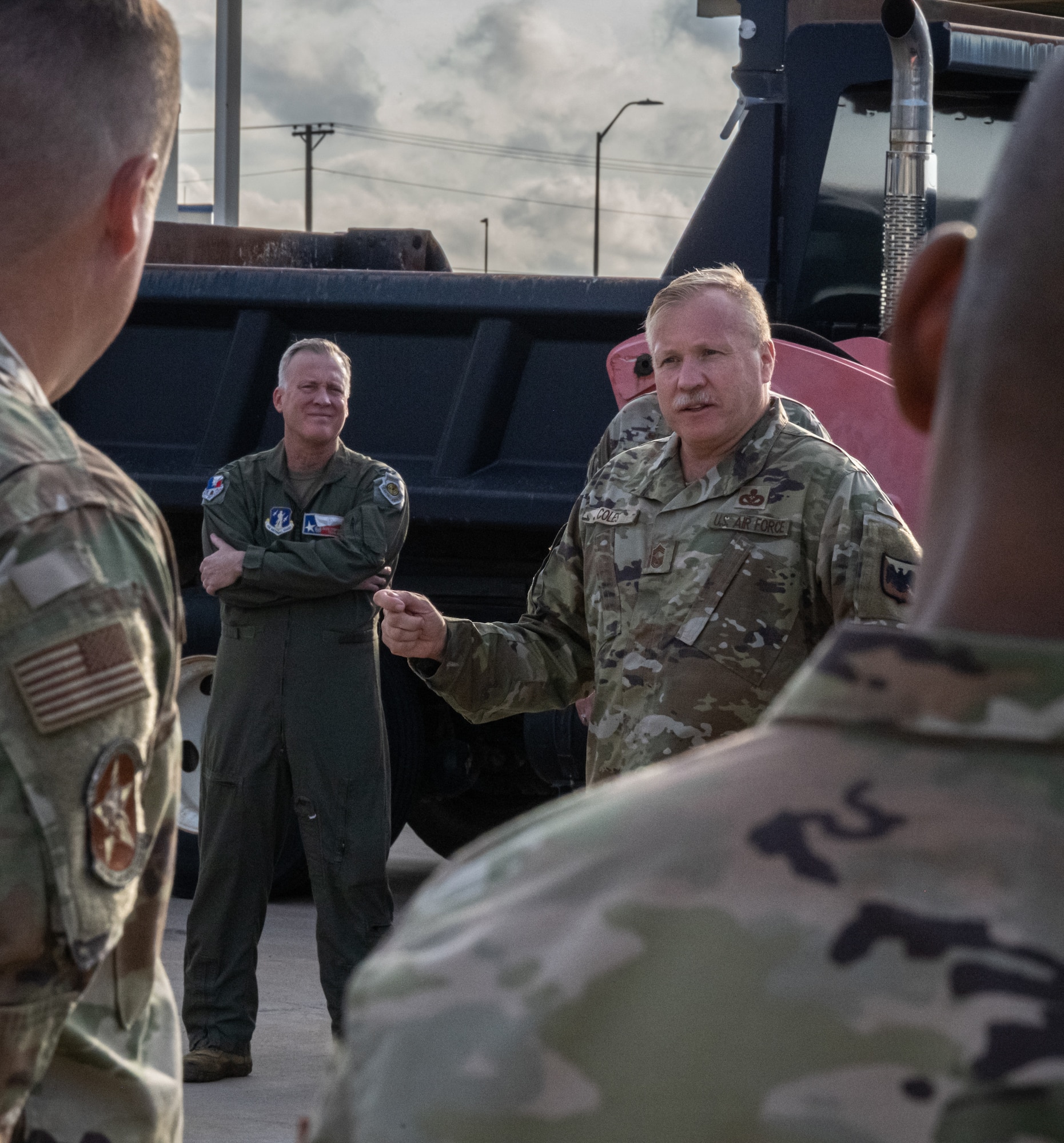 CMSgt Coles speaks to 136 CE Airmen.