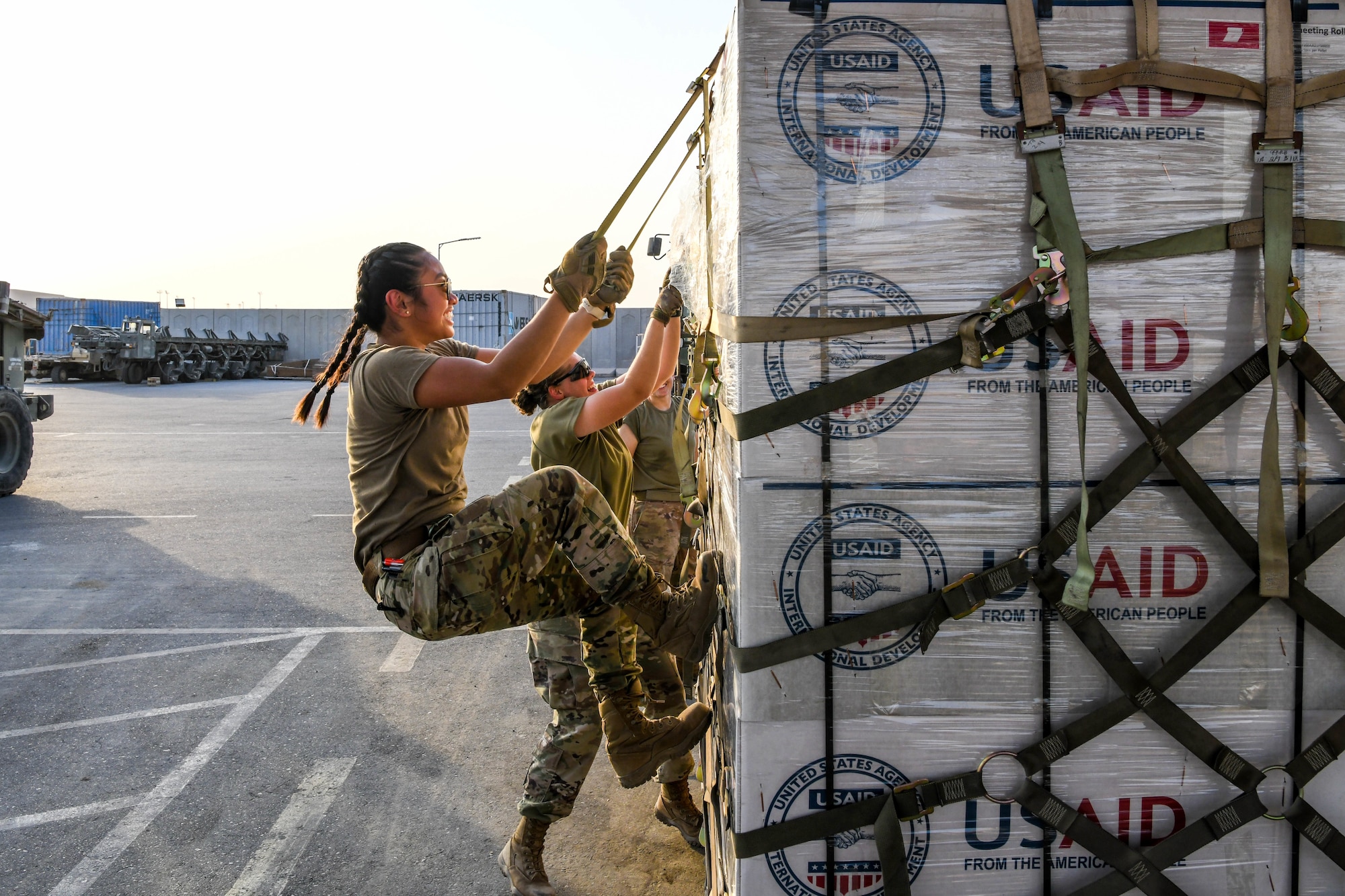 The 380th Expeditionary Logistics Readiness Squadron prepared and palletized more than 1.4 million pounds of humanitarian relief cargo, provided by the U.S. Agency for International Development, September 8-12, 2022 at Al Dhafra Air Base, United Arab Emirates. More than 40 Airmen from across the 380th ELRS pitched in to prepare palletized cargo for 14 individual C-17 Globemaster sorties to Pakistan, some flights holding as much as 90,000 pounds. Relief items included kitchen sets, shelter building kits, tarps and plastic sheeting.