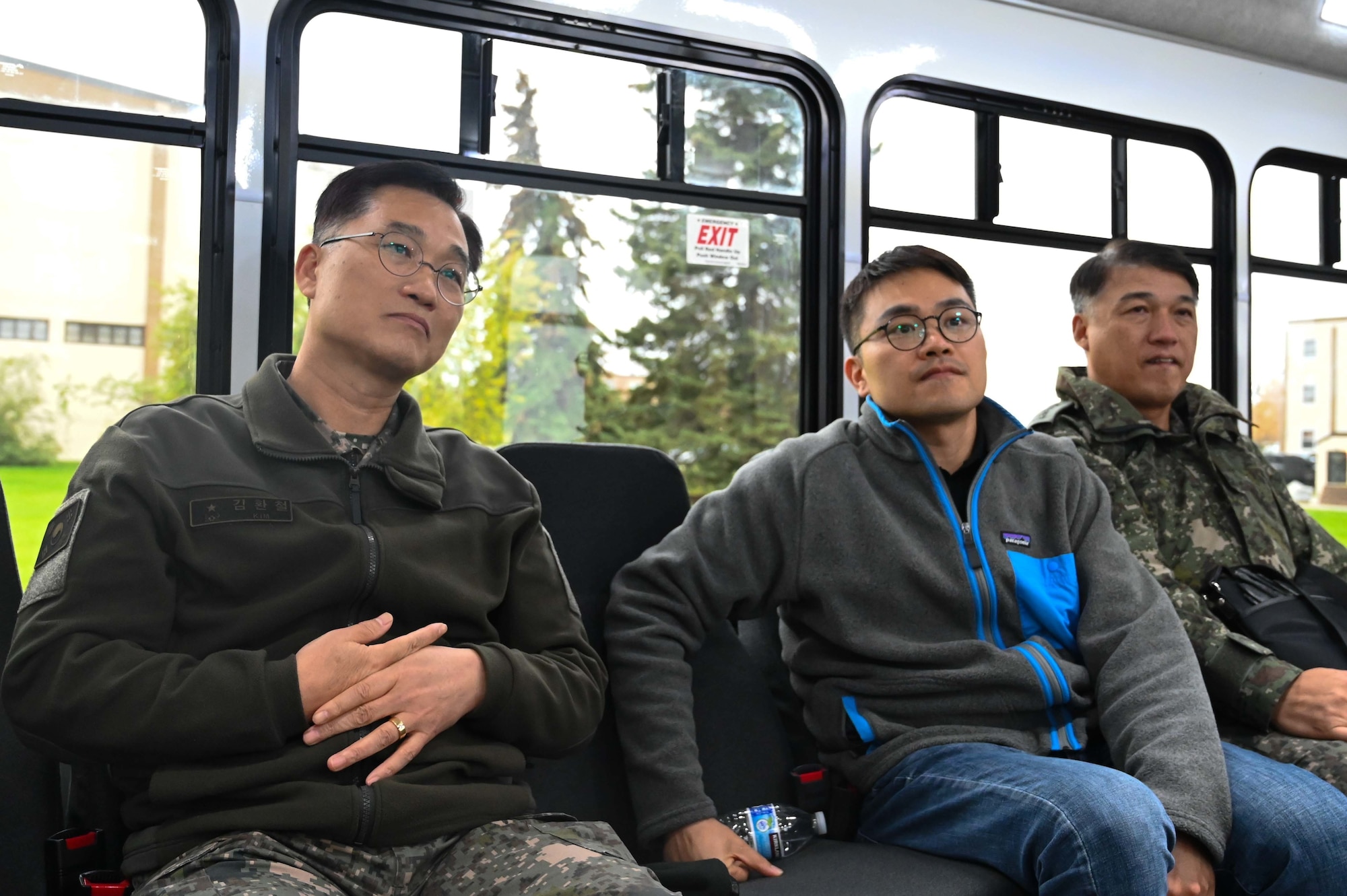 ROKAF Leaders tour the installation