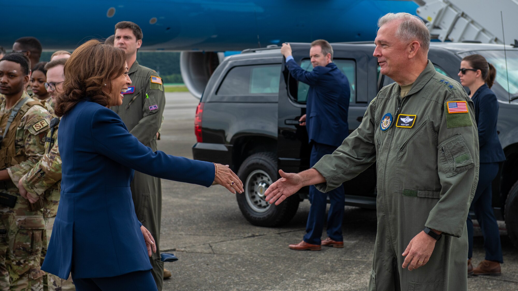 Vice President Harris greets Lt. Gen. Rupp