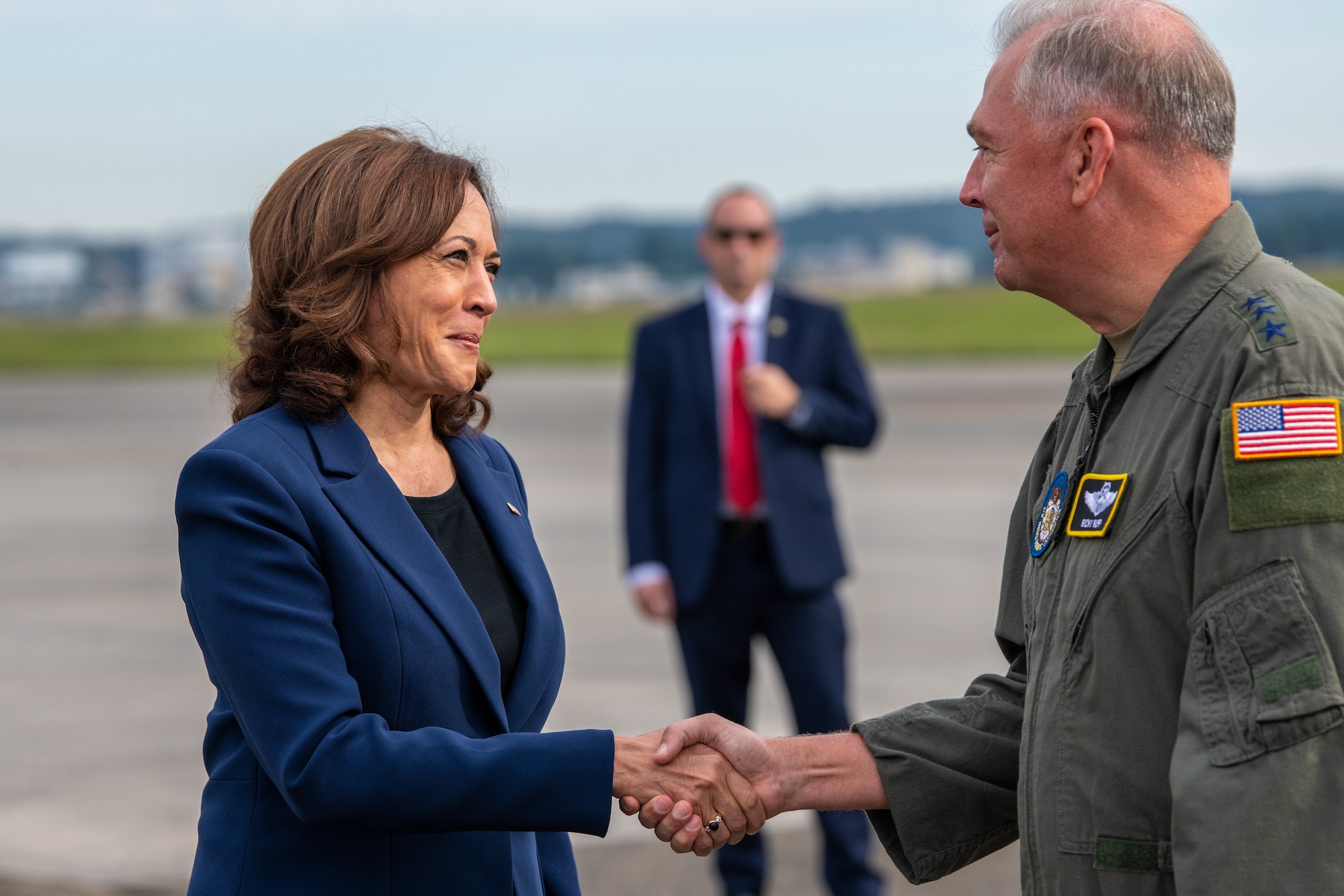 Vice President Harris shakes hands with Lt. Gen. Rupp