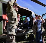54th Helicopter Squadron Visits Glenburn Public School