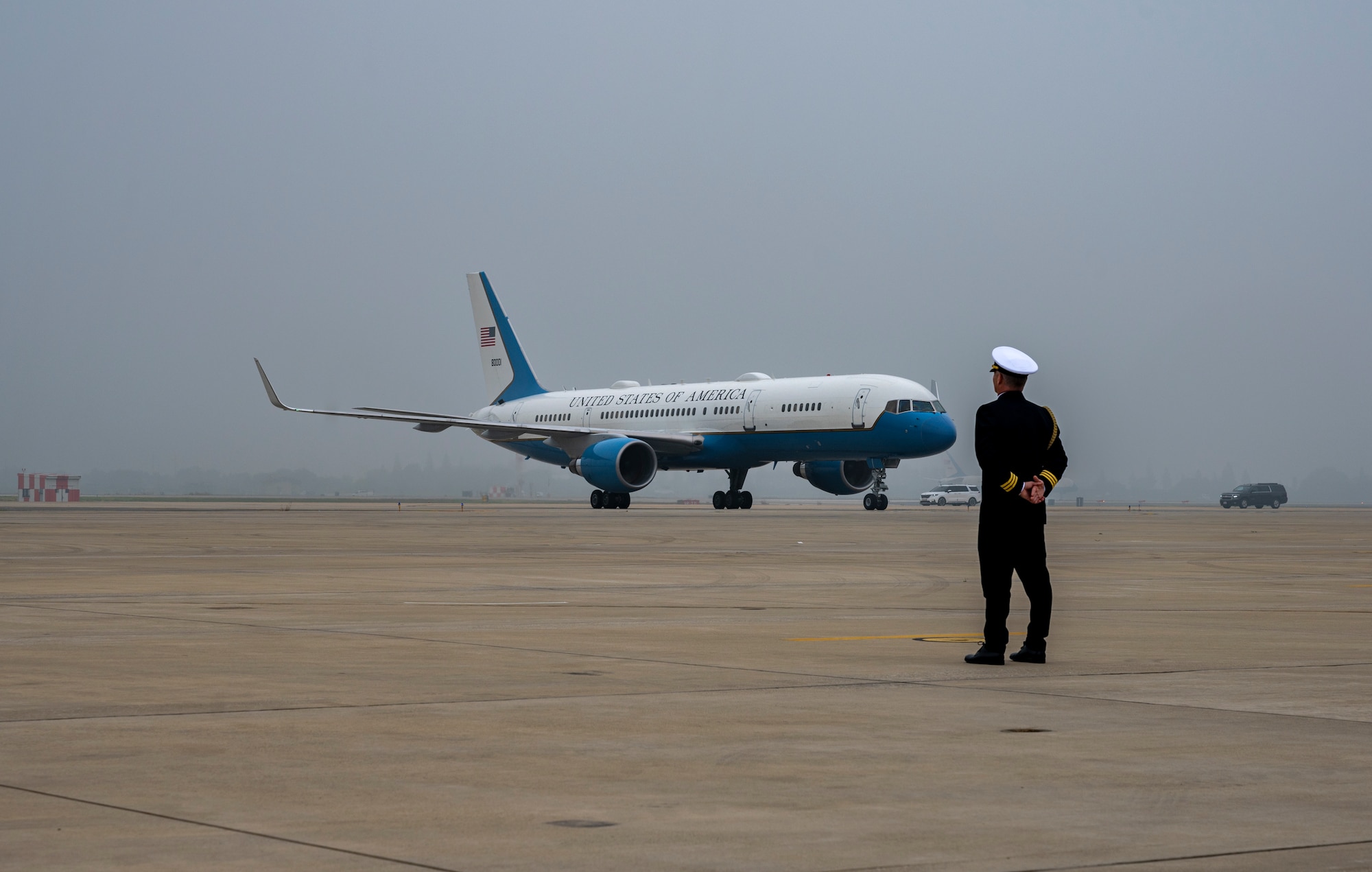 Inside the Vice President's Plane: Photos of Air Force Two