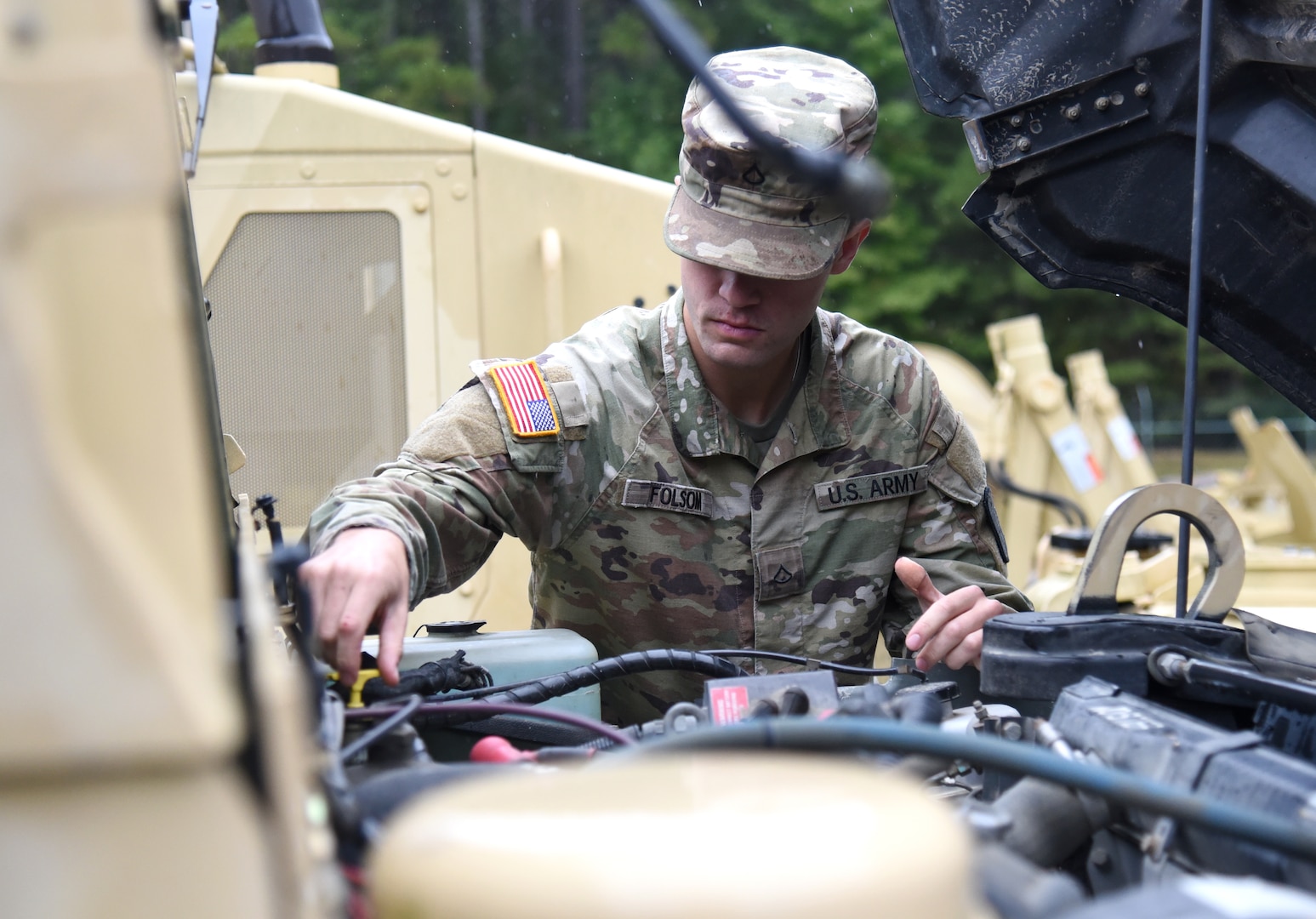 VNG Soldiers staged, ready for possible Hurricane Ian response operations