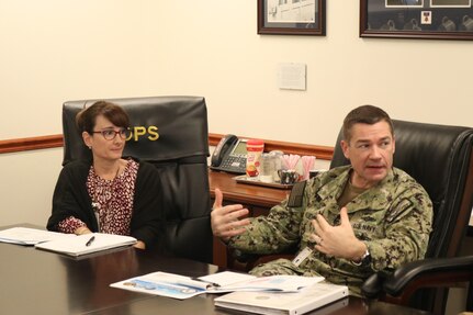 NAVIFOR Senior Leadership Visits NIOC Pensacola