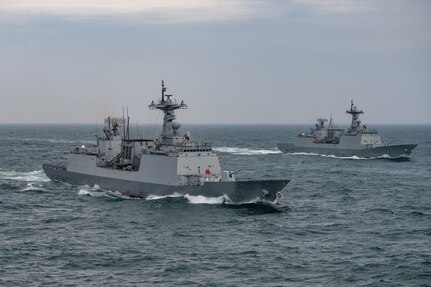NIMCSG, JMSDF, ROKN Conduct Trilateral Maritime Exercise