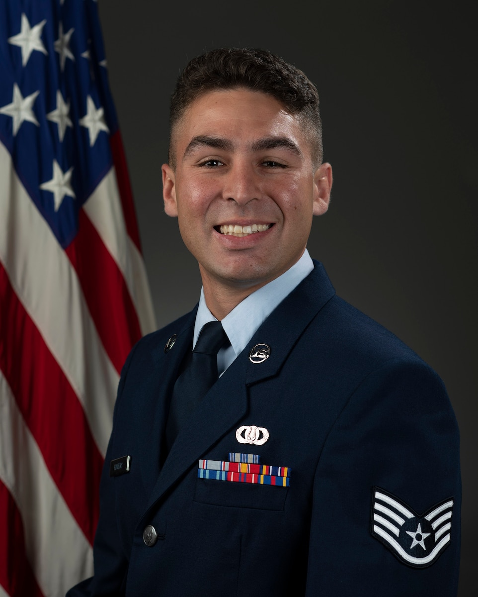 Official portrait of SSgt Havens