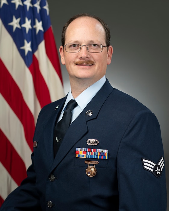 Official portrait of SrA Lynch