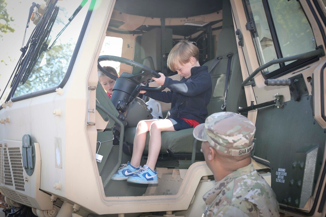 Teaching kids how the Army Reserve treats 'boo-boos and owies'