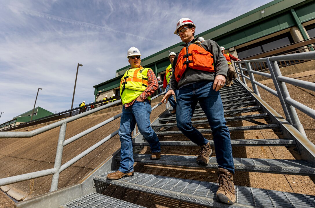 Construction for a new lock on the Monongahela River