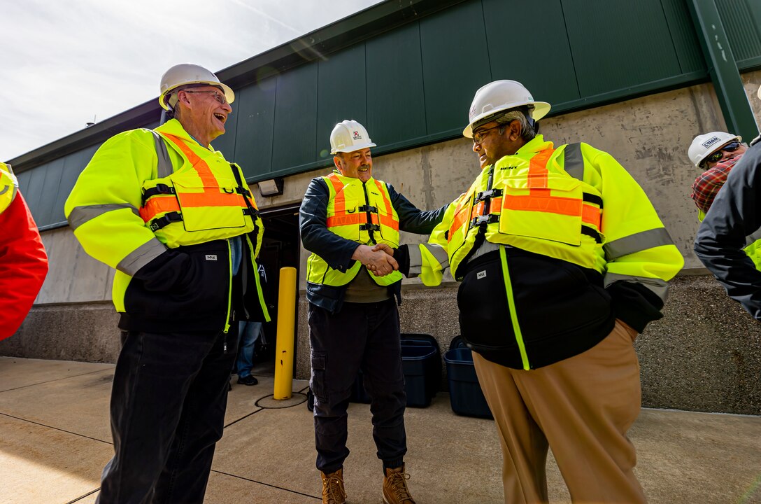 Construction for a new lock on the Monongahela River