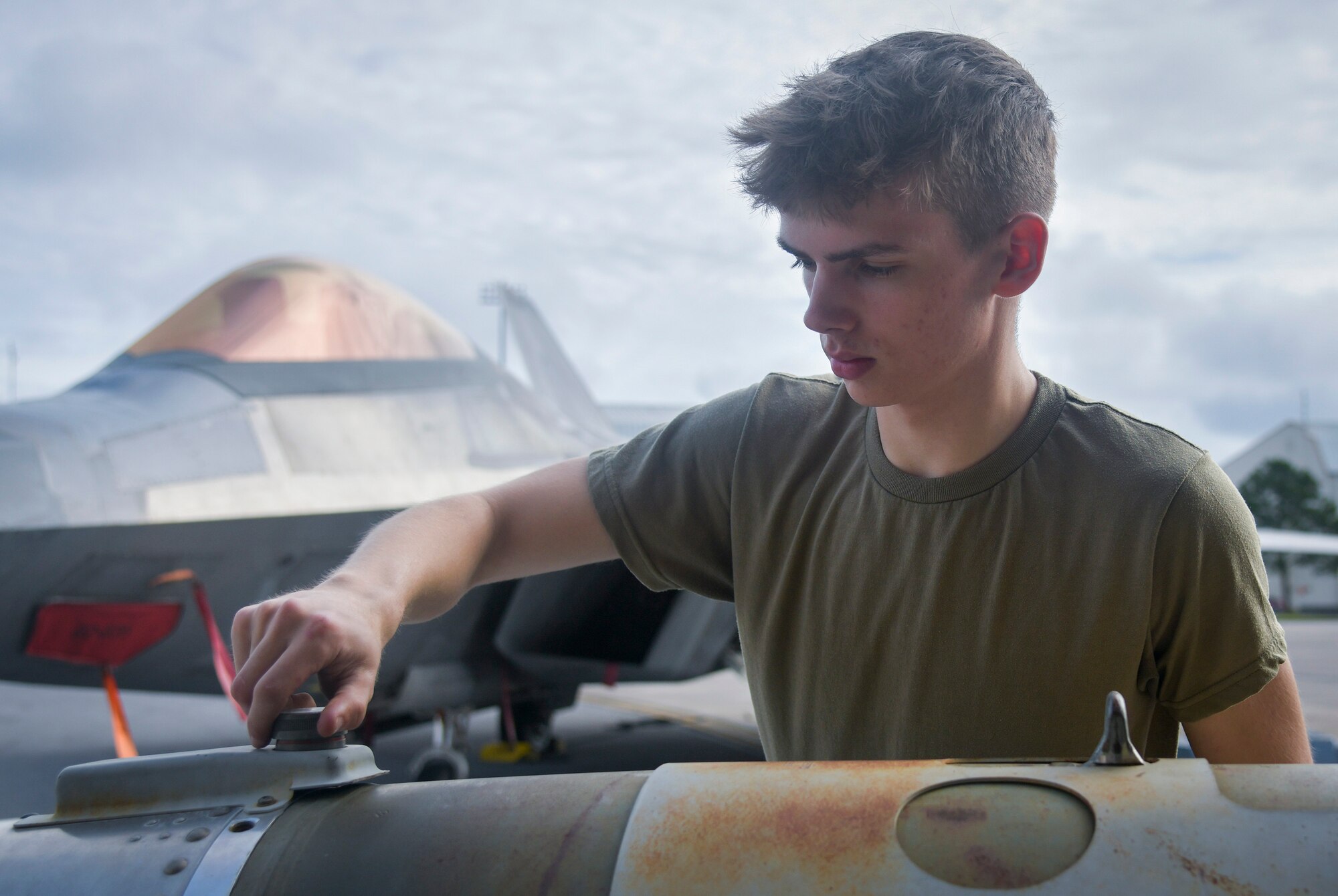 Final Raptor weapons load at Eglin