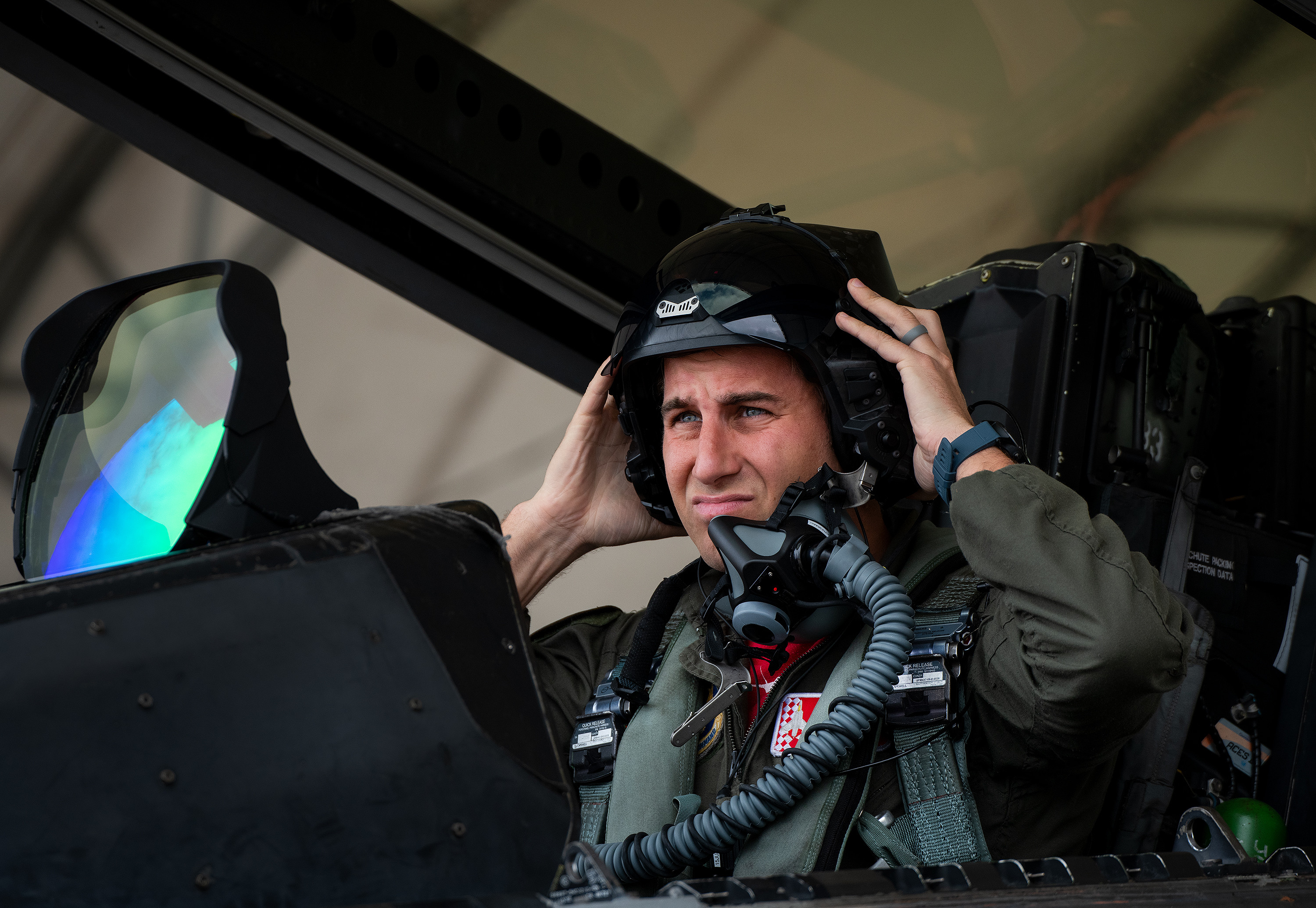 F 22 raptor pilot helmet 2025