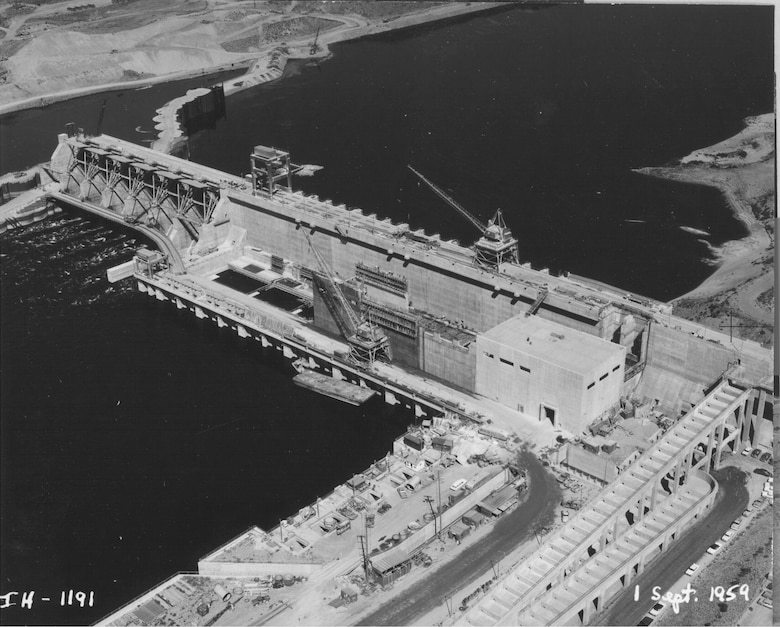 photo of ice harbor construction
