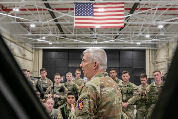 Army Reserve Aviation Command takes direct approach to recruiting