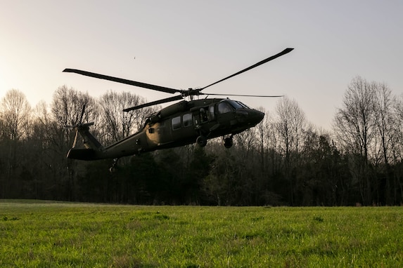 Army Reserve Aviation Command takes direct approach to recruiting