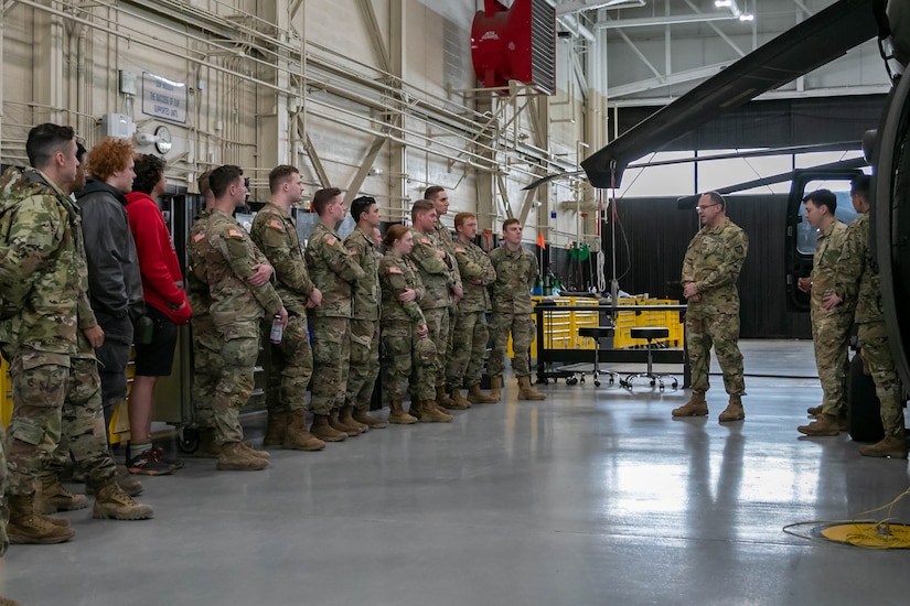 Army Reserve Aviation Command takes direct approach to recruiting