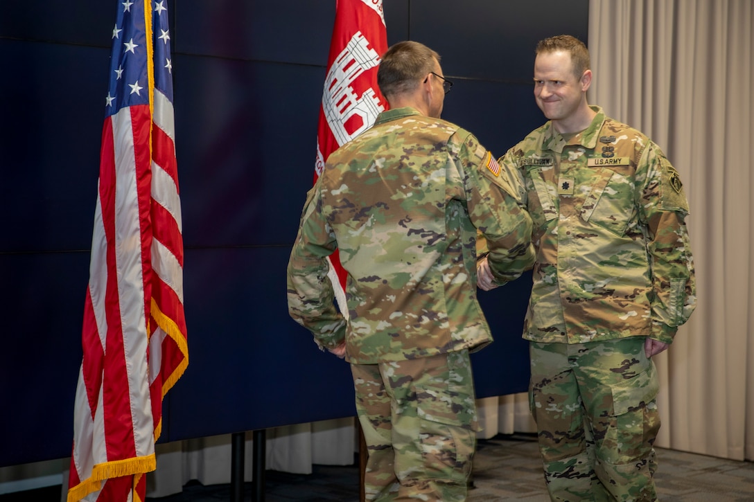 U.S. Army Corps of Engineers Galveston District Deputy Commander for Mega Projects Lt. Col. Ian O’Sullivan, right, shakes hands with District Commander Col. Rhett Blackmon during Lt. Col O’Sullivan’s promotion ceremony at the district headquarters.