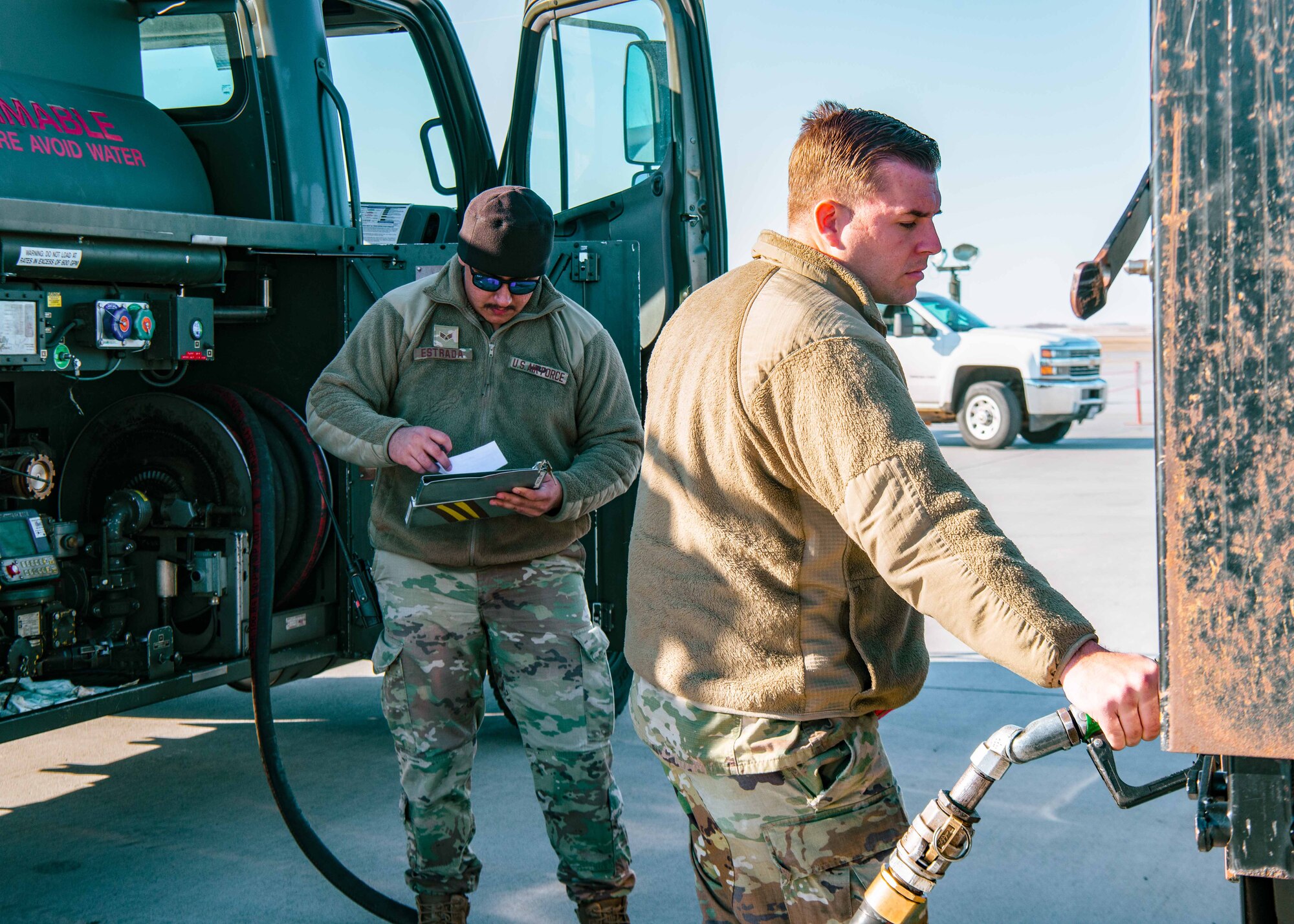 Minot LRS Airmen fuel Global Thunder 23