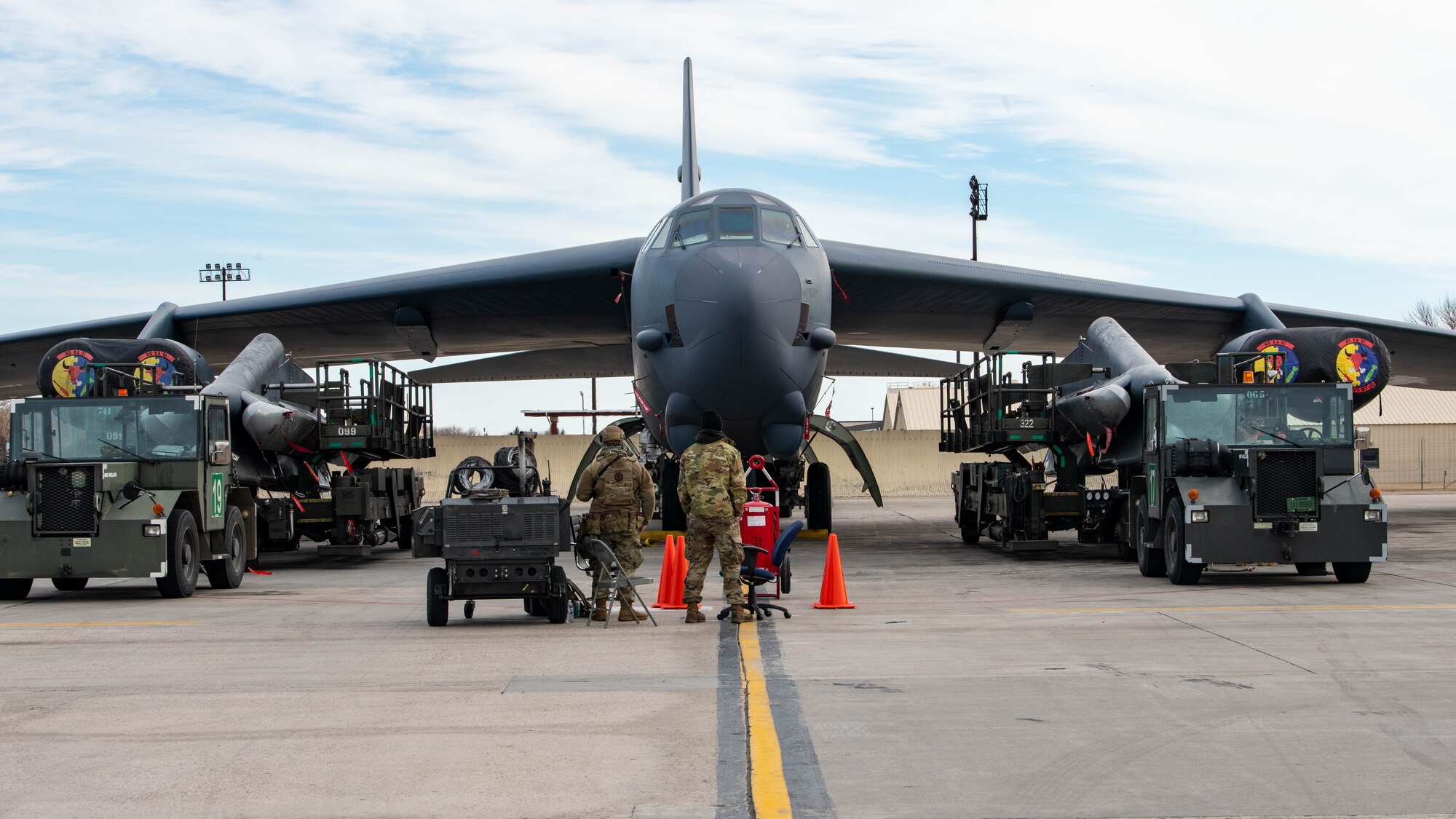 Munitions Airmen arm B-52s during Global Thunder 23