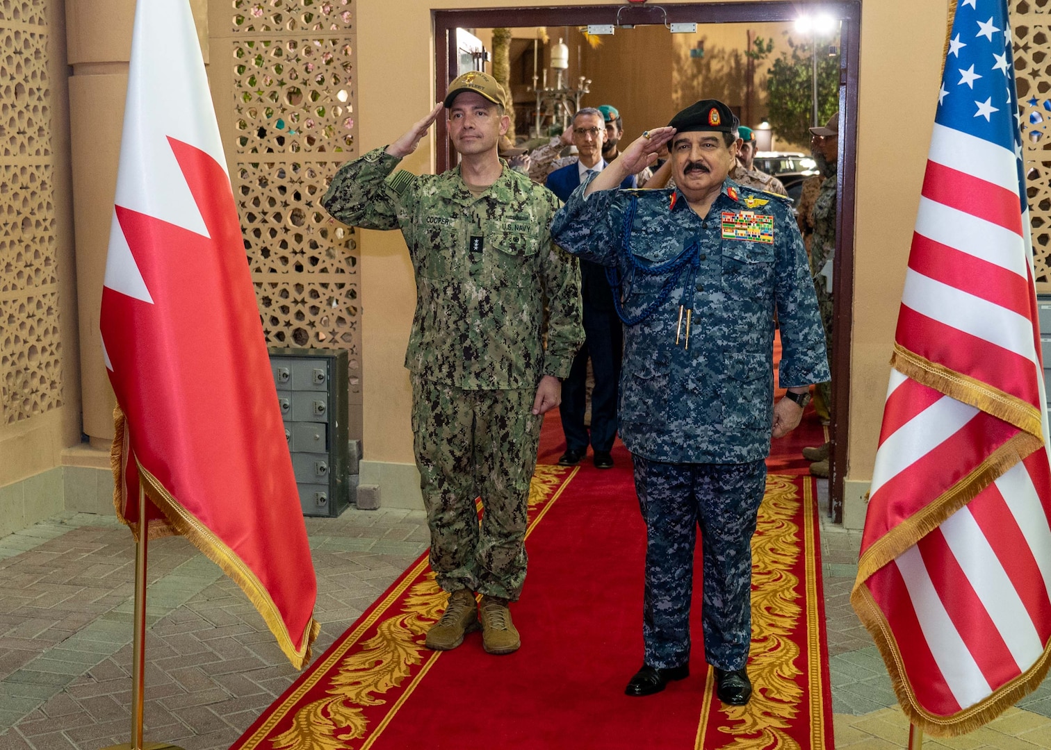 His Majesty the King of Bahrain Visits U.S. 5th Fleet Headquarters