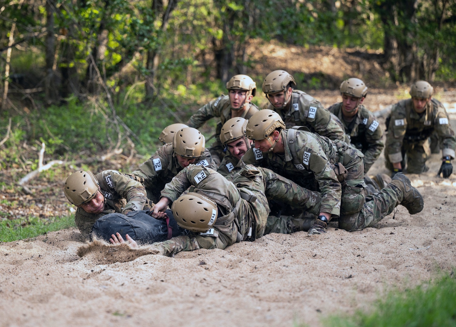 Special Warfare candidates complete obstacle course at Joint Base San Antonio-Lackland