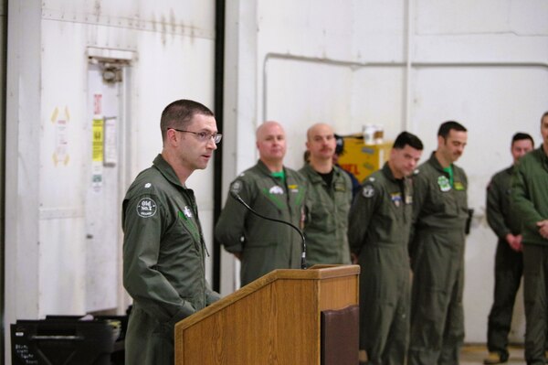 HSC-7 Holds Change of Command