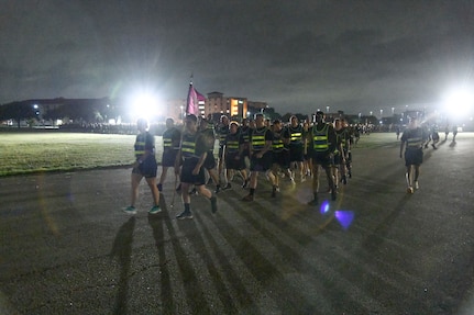 Fiesta royalty join MEDCoE Soldiers for Fiesta Run