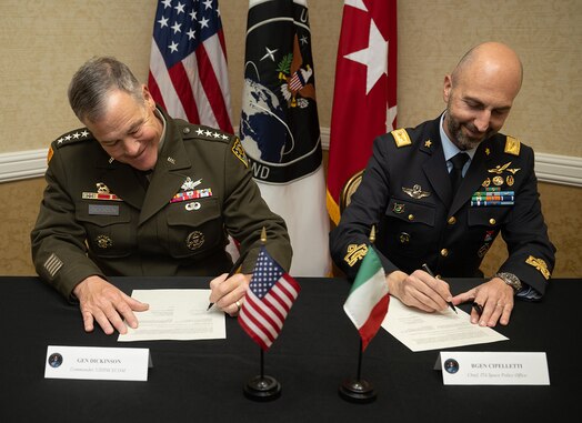  USSPACECOM, Italian Defence General Staff Sign Liaison Officer Agreement