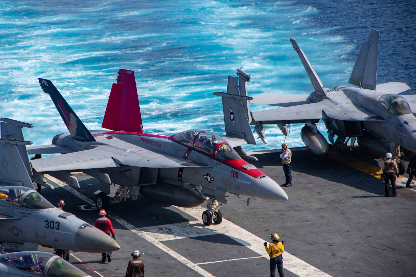 USS Nimitz Records 350,000th Arrested Landing > Commander, U.S. 7th Fleet >  Display