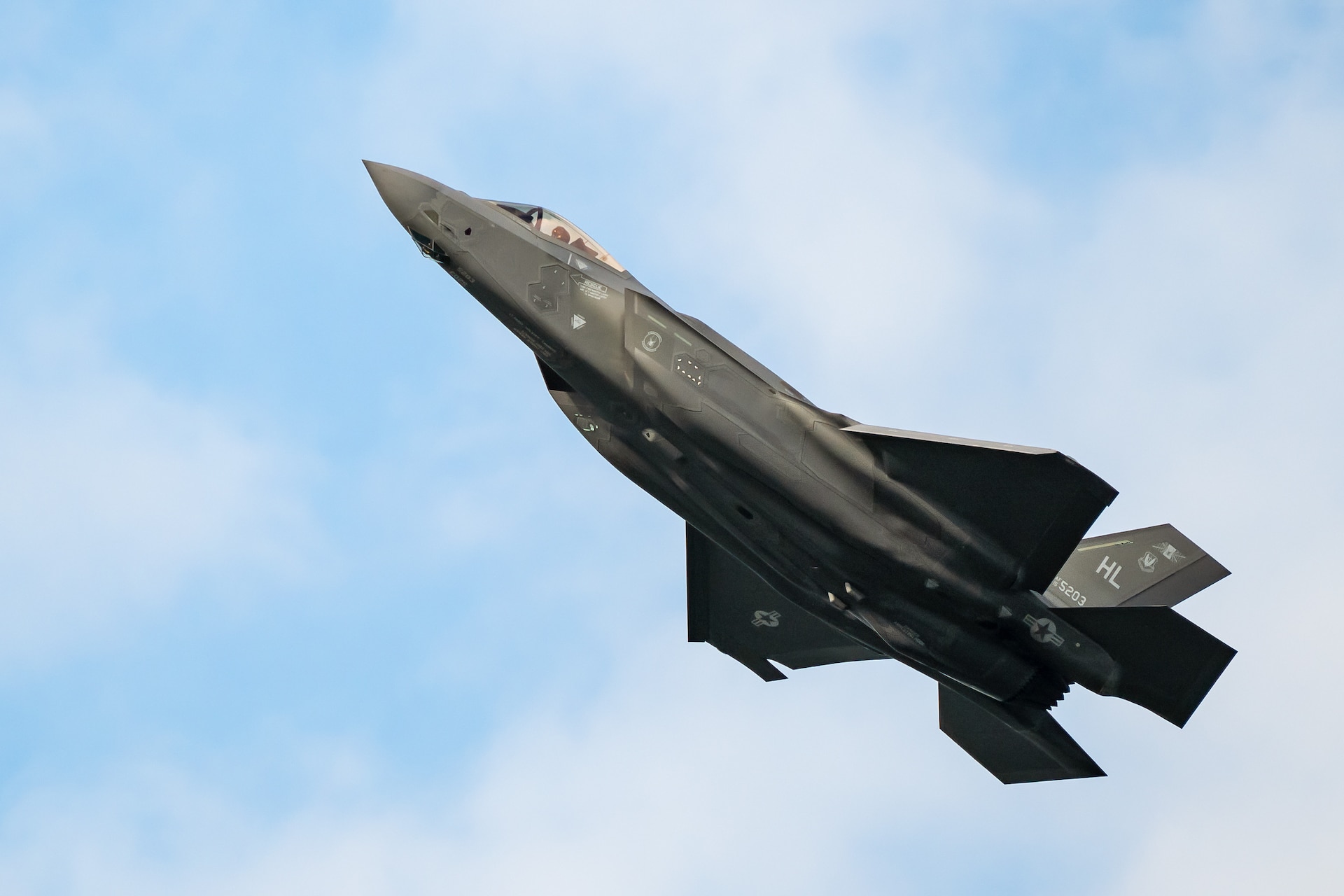 An aircraft from the U.S. Air Force F-35A Lightning II Demo Team, piloted by Maj. Kristin Wolfe, performs an aerial demonstration along the banks of the Ohio River in downtown Louisville, Ky., April 22, 2023, as part of the annual Thunder Over Louisville air show. This year’s event featured more than 20 military and civilian planes, including a C-130J Super Hercules from the Kentucky Air National Guard, which served as the base of operations for military aircraft participating in the show. (U.S. Air National Guard photo by Dale Greer)