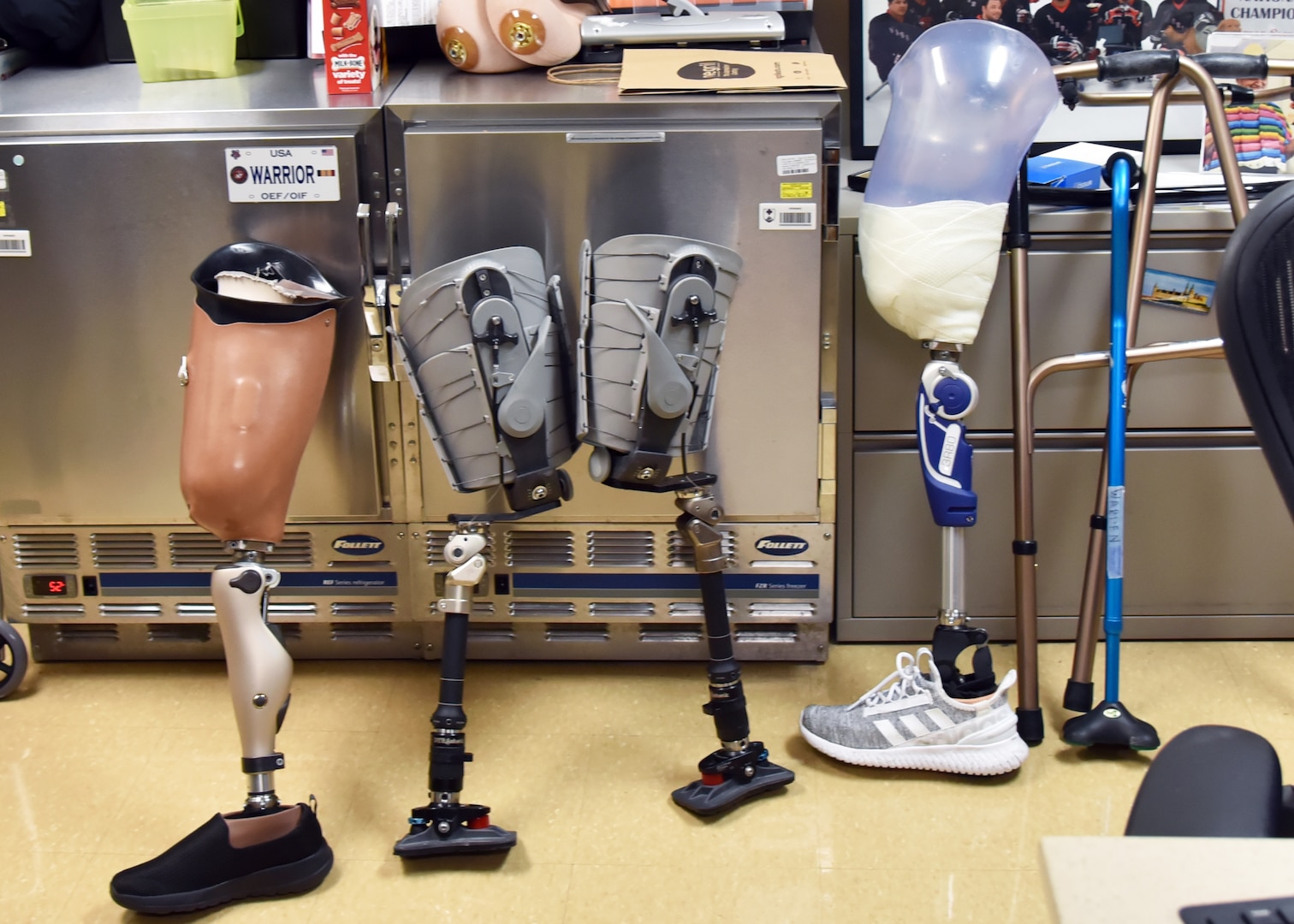 photo of artificial limbs in WRNMMC ARC