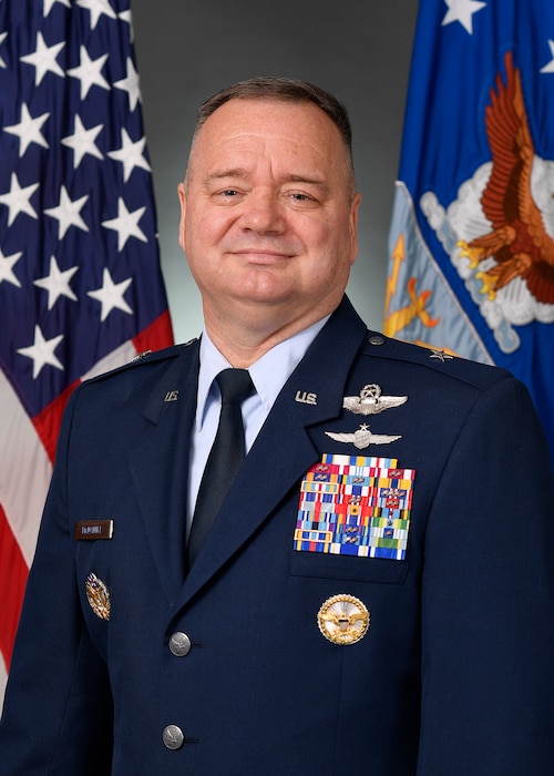 Official portrait of Brig. Gen. Brian McDaniel