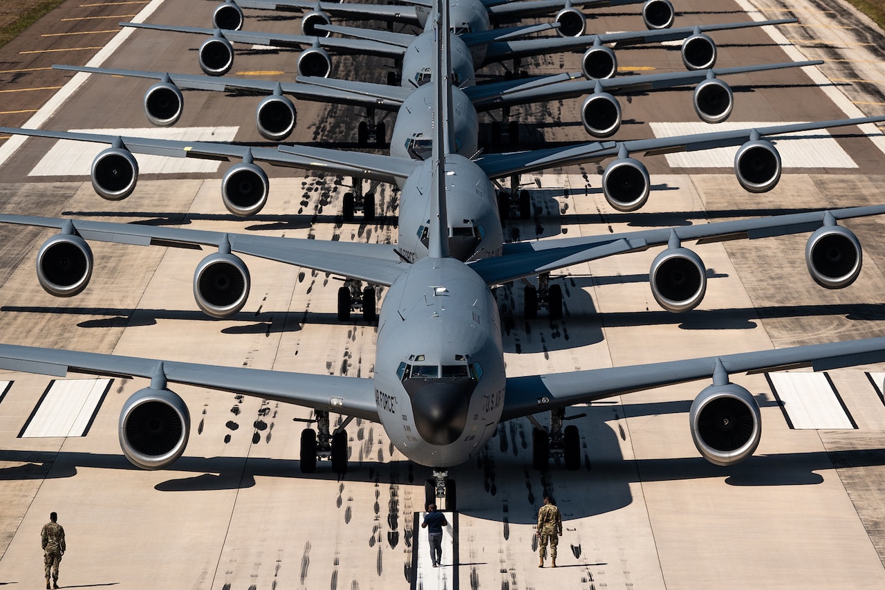 General Expresses Concerns Over Readiness in Sealift, Air Refueling > U ...