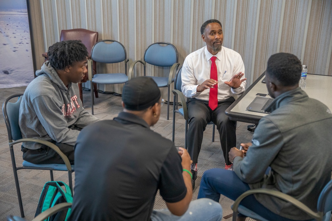 Gerard Henry, Contracting Division Deputy Chief with the U.S. Army Corps of Engineers (USACE) Fort Worth District, speaks to students from Prairie View A&M University during a visit to the Galveston District headquarters.