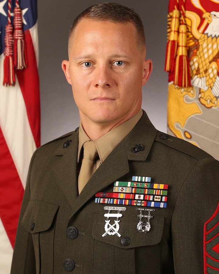 Command Photo