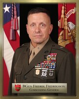 第３海兵遠征旅団司令官(III MEB)
および第三海兵遠征軍副司令官(III MEF)
